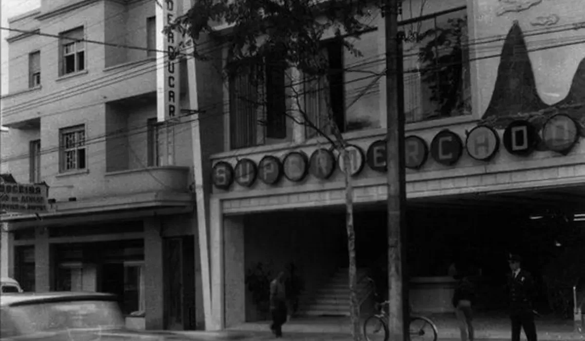 Primeira Loja dos Supermercados Pão de Açúcar em 1955 na Av. Brigadeiro Luíz Antônio, 3.126